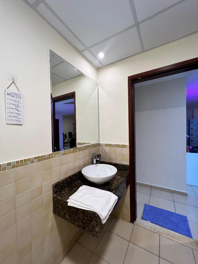 Robin Beach Hostel Jbr Dubai Ngoại thất bức ảnh